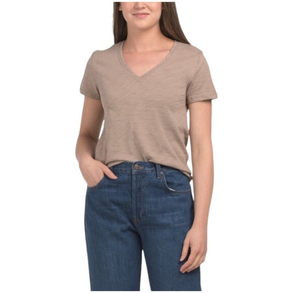 Lilla P Tops - LILLA P Short Sleeve Back Seam V-neck Top